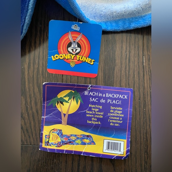 Vintage Looney Tunes Beach Towel Backpack in One, 1999 - Picture 4 of 4